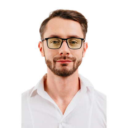 Model wearing NoBlue Classic Day glasses